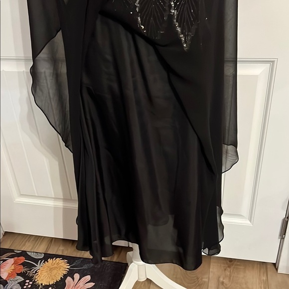 Vintage Laurence Kazar Women's Black and Silver Beaded Sequined Flowy
Dress - Picture 5 of 12